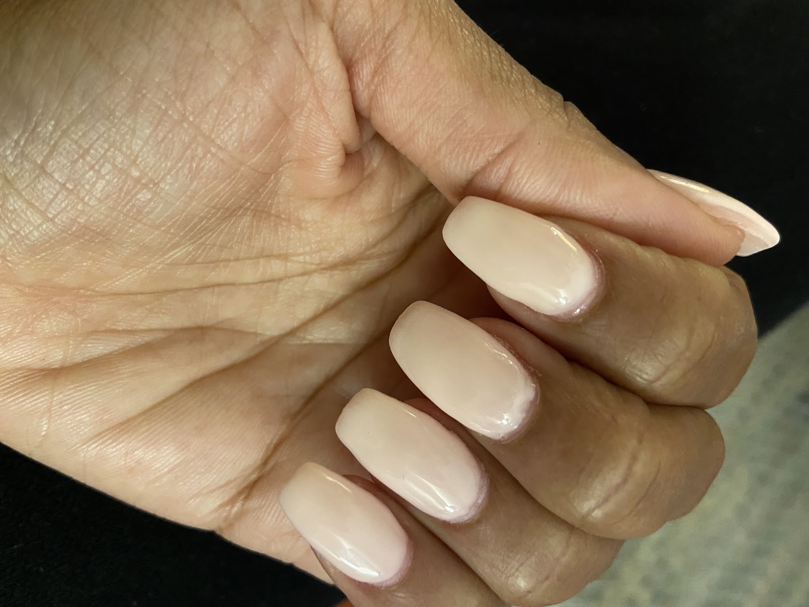 Wellzen Lounge South Slope nail photo 5